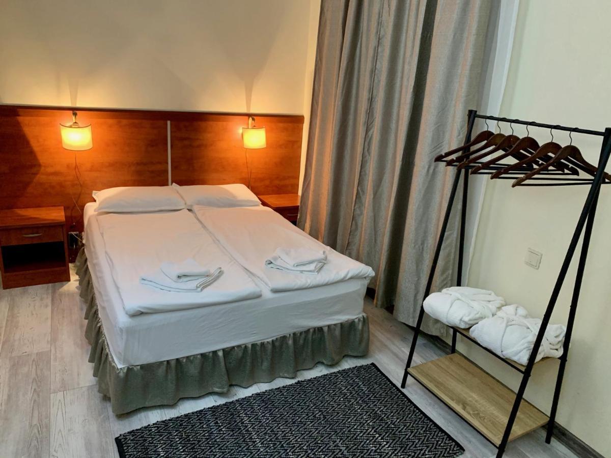 Guest Rooms Donovi Varna Exterior foto