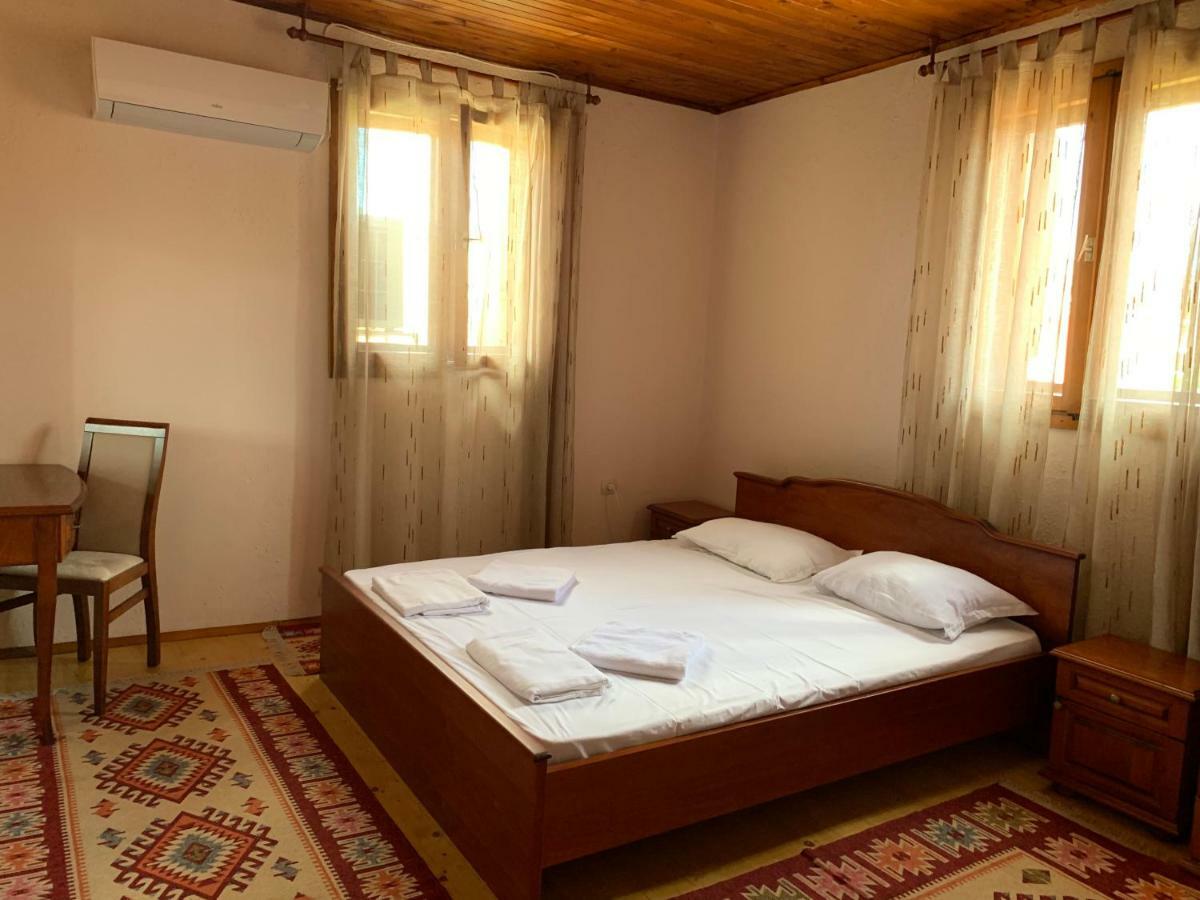 Guest Rooms Donovi Varna Exterior foto